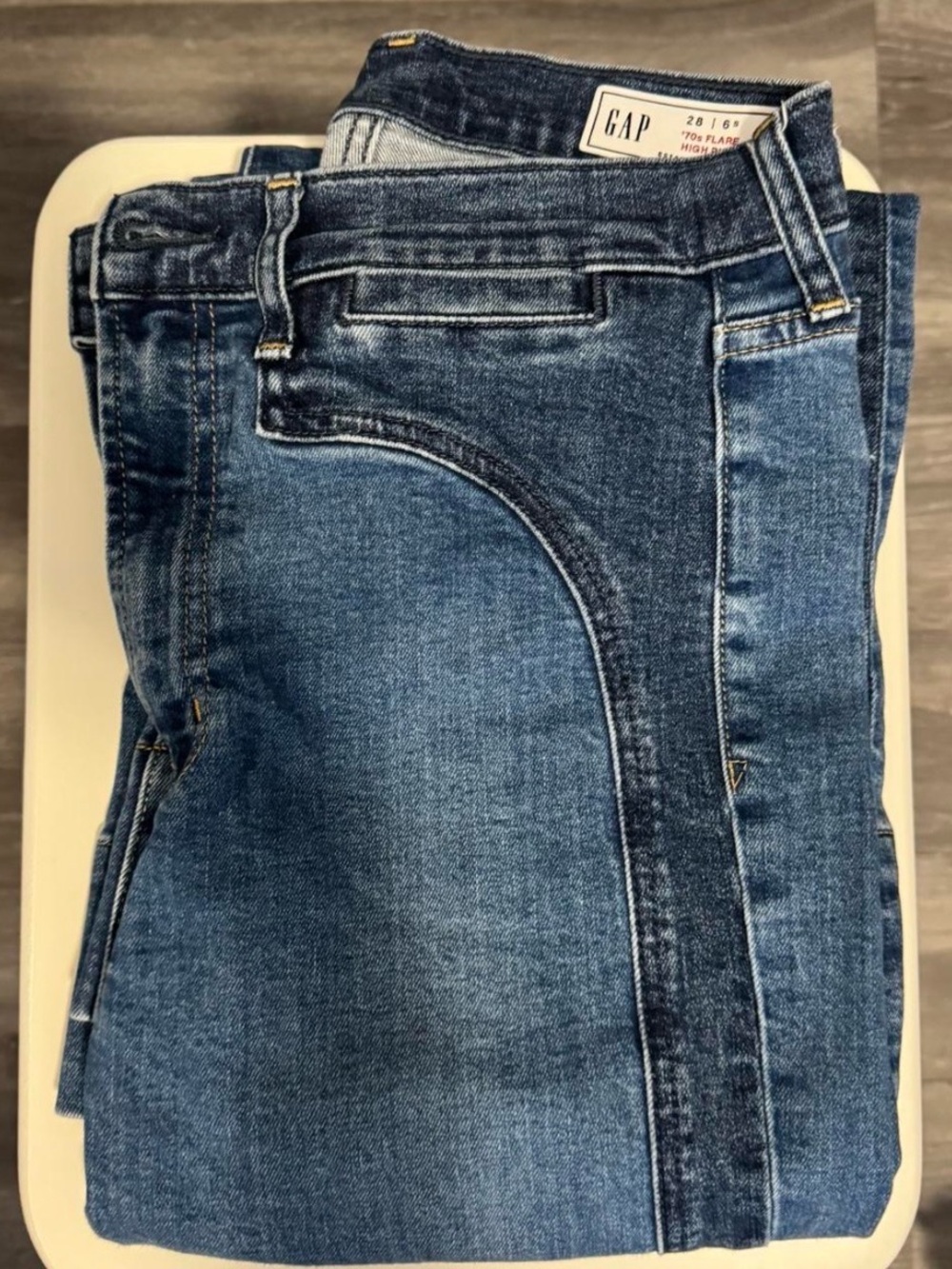 Gap 70s Flare High Rise Jeans with Chaps Stitch Detailing Size 28 - Picture 5 of 7
